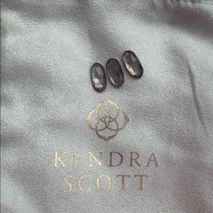 3 Mirror Rock Elisa Stones